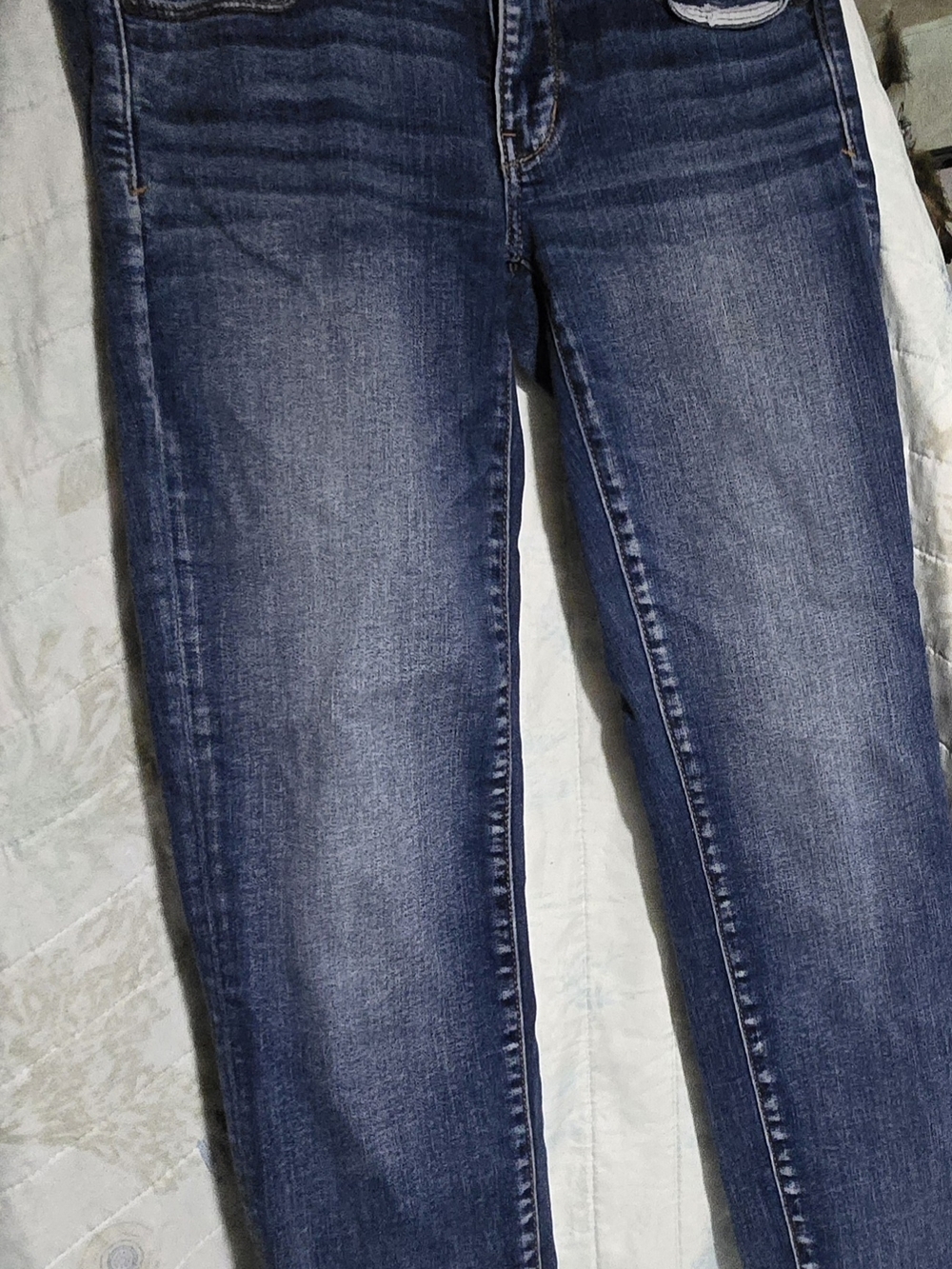 American Eagle Outfitters Women's Skinny Jeans in Blue Wash